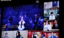 周深歌手爆料邻居视频,揭秘歌手真实生活瞬间