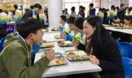 天津一配餐爆料原视频,揭露后厨卫生黑幕，食品安全引关注