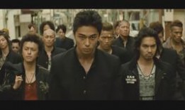 新热血高校在线观看,热血青春，激战校园，在线观看热血篇章