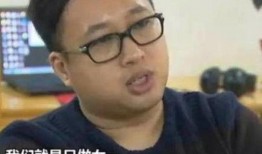 吃瓜娱乐圈金晨是谁配的,与神秘男子甜蜜同框，娱乐圈新恋情引热议