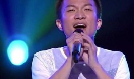 周深歌手爆料邻居视频,揭秘歌手真实生活瞬间